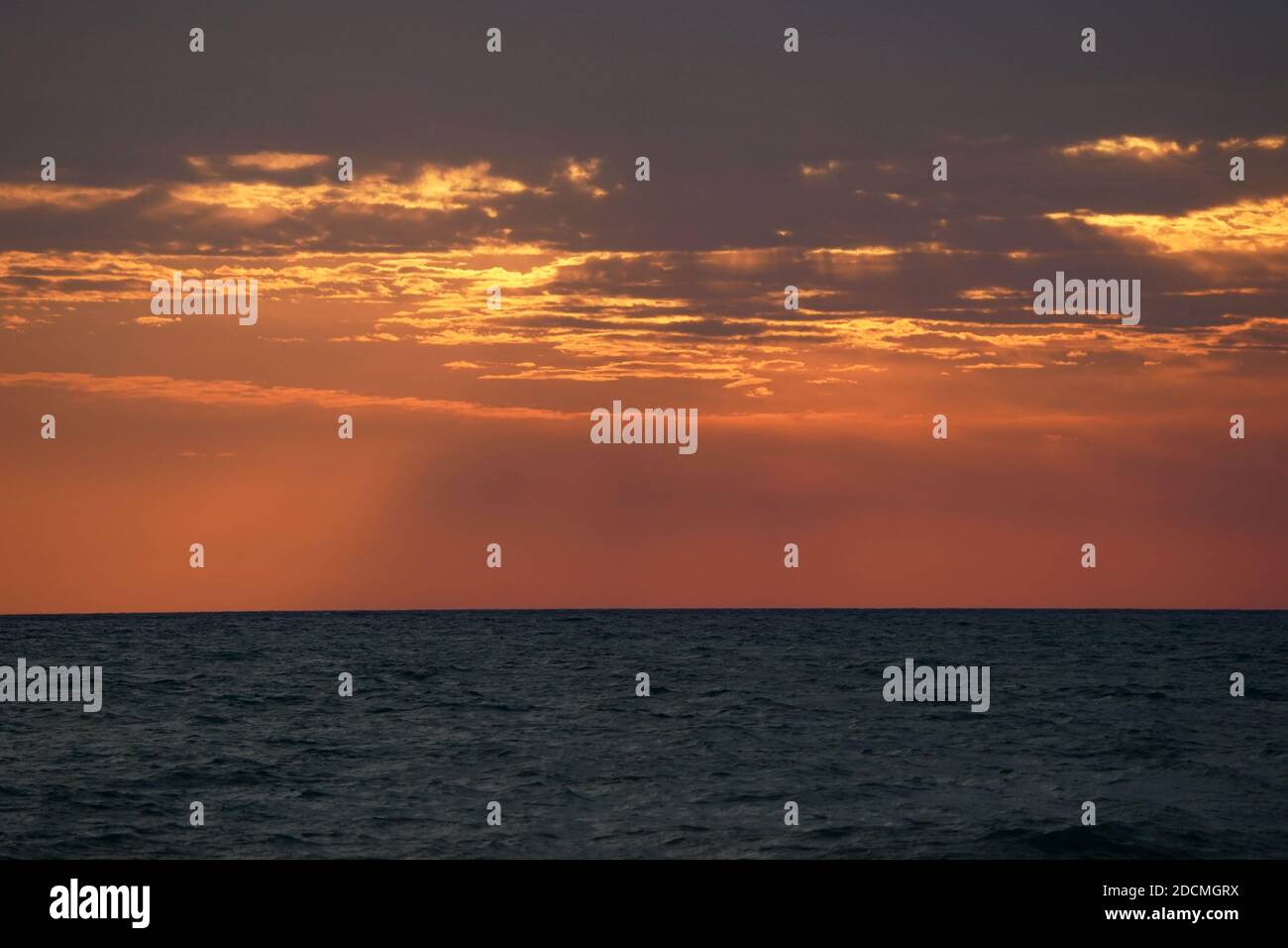 Coucher de soleil sur le lac Ontario en automne Banque D'Images