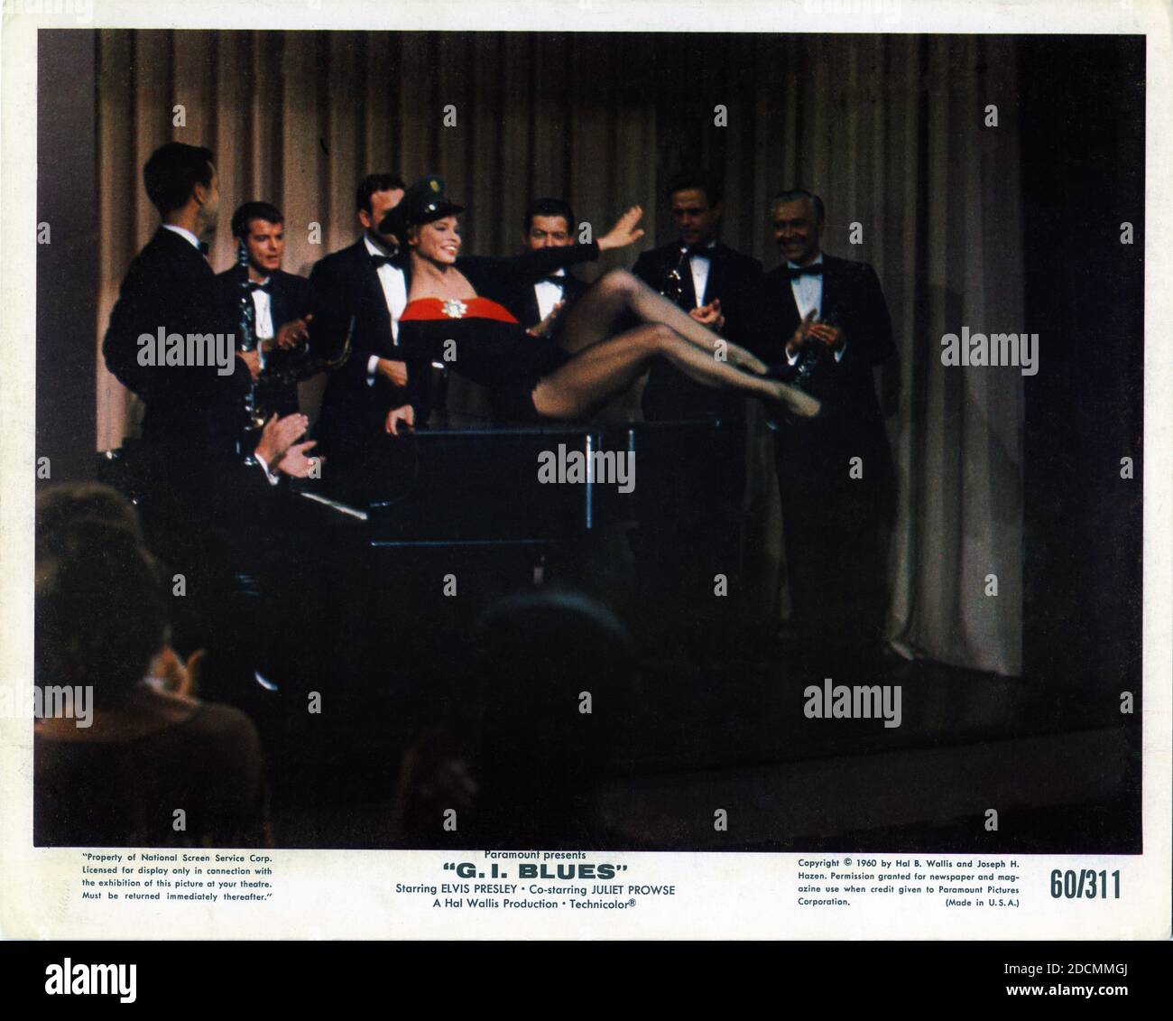 JULIET PROWSE Dance Number in G. I. BLUES 1960 réalisateur NORMAN TAUROG costume design Edith Head Hal B. Wallis Productions / Paramount Pictures Banque D'Images