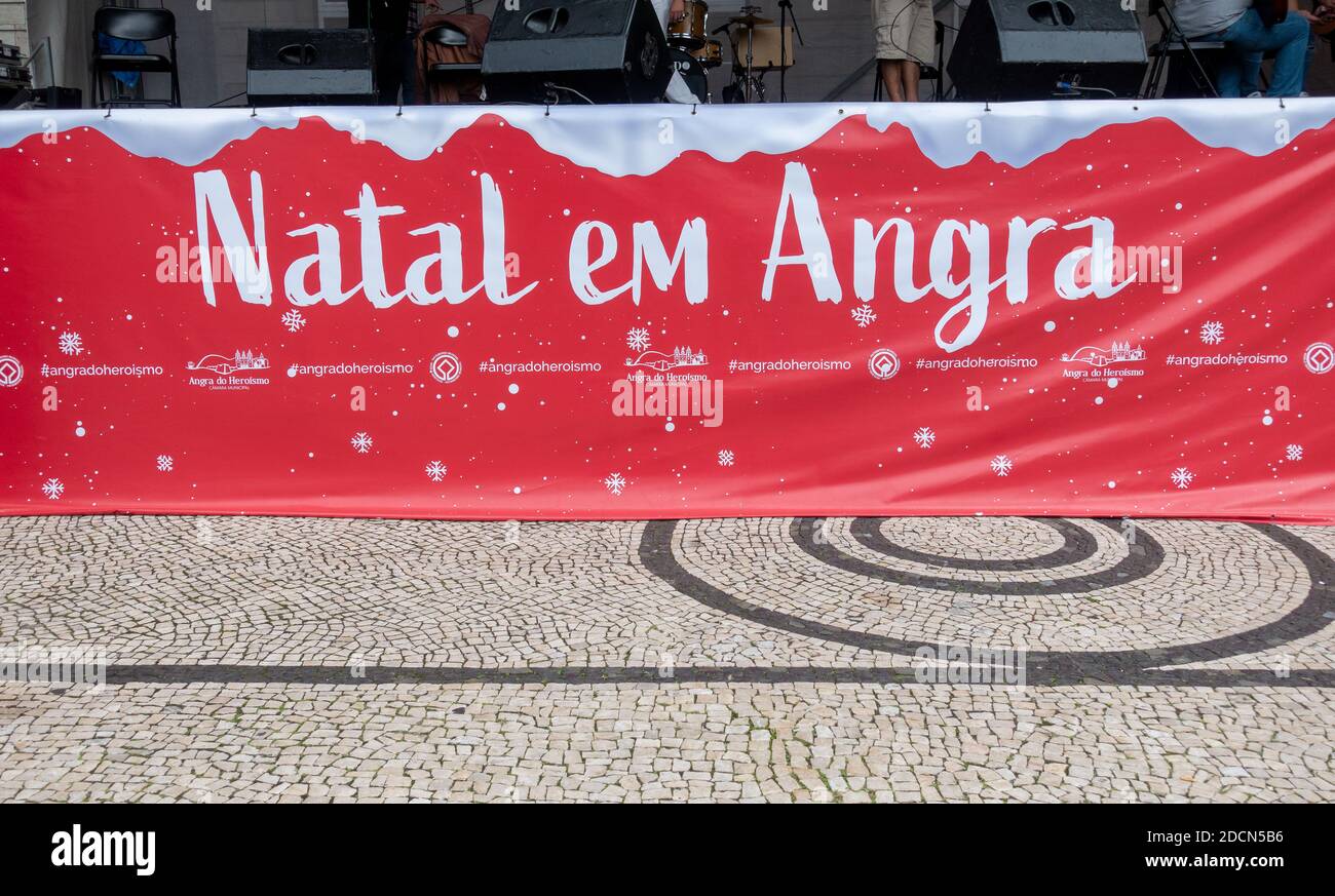 Noël d'Angra “Natal EM Angra” Angra do Heroismo bannière scène extérieure, place de l'Hôtel de ville, marché de Noël DÉCEMBRE 2019 Terceira île Açores Banque D'Images