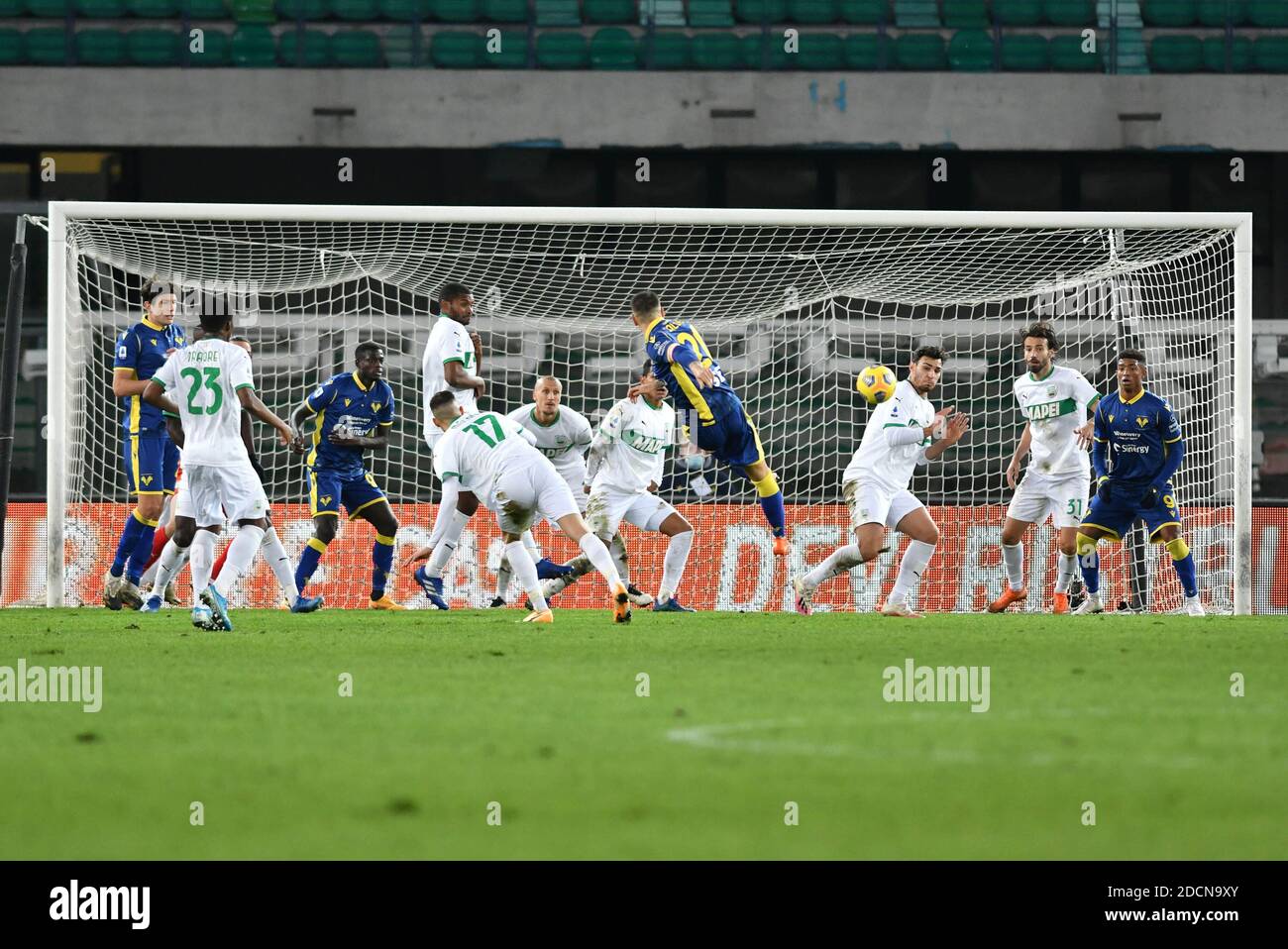 Vérone, Italie. 22 novembre 2020. Verona, Italie, Marcantonio Bentegodi stade, 22 Nov 2020, le mur de Sassuolo pendant Hellas Verona vs Sassuolo Calcio - football italien série A match - Credit: LM/Alessio Tarpini crédit: Alessio Tarpini/LPS/ZUMA Wire/Alay Live News Banque D'Images