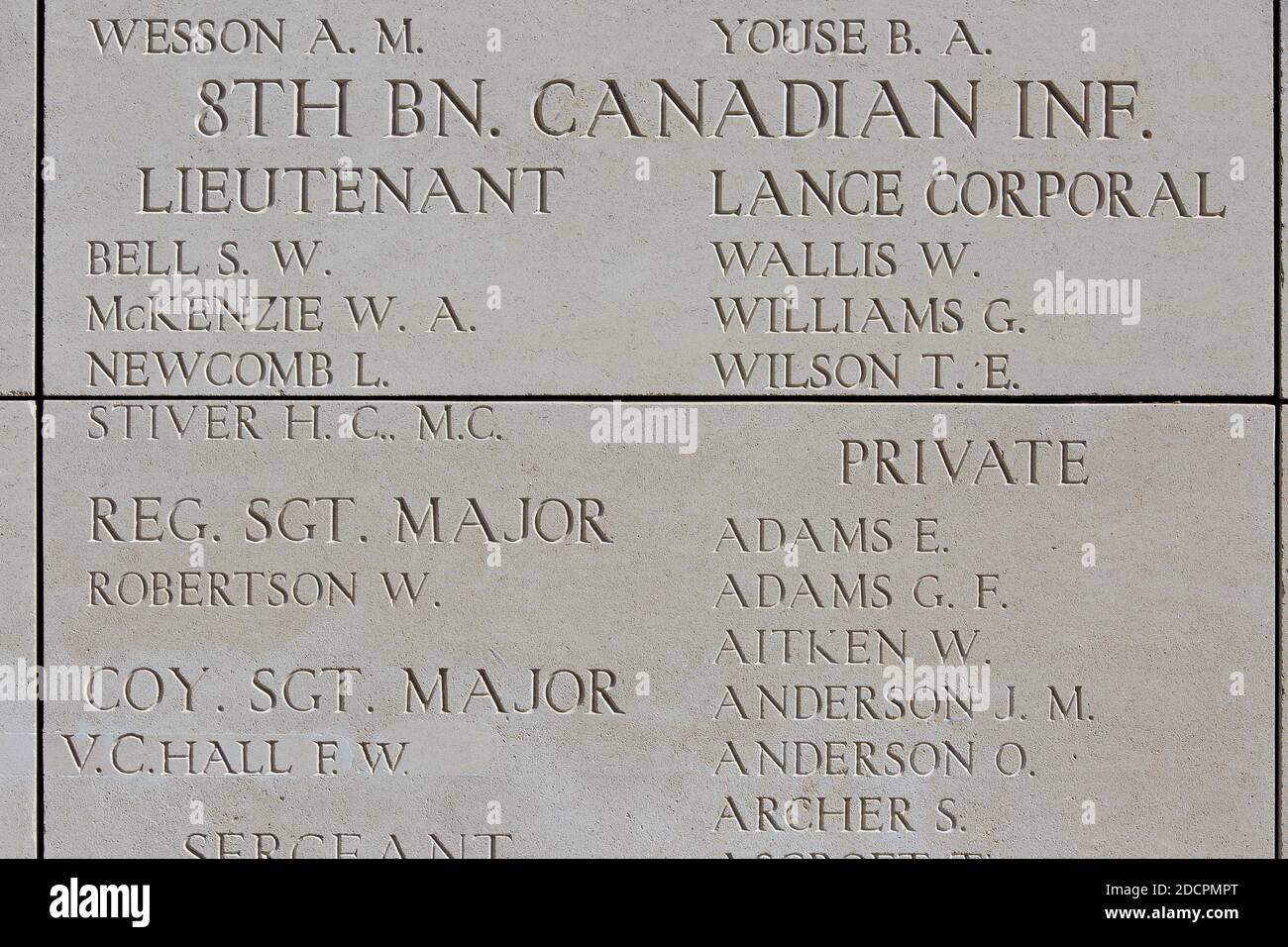 Mention du récipiendaire canadien du CR CSM Frederick William Hall (1885-1915) au Mémorial de la porte Menin aux disparus à Ypres, Belgique Banque D'Images