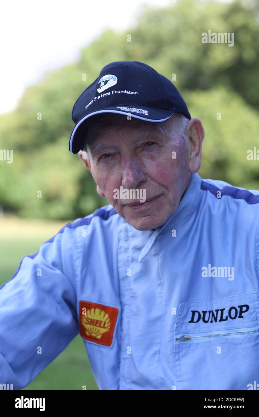 Grande-Bretagne / Angleterre / Surrey / John Surtees, OBE est un ancien Grand Prix de Grande-Bretagne moto sur route et pilote de Formule 1 d'Angleterre. Banque D'Images