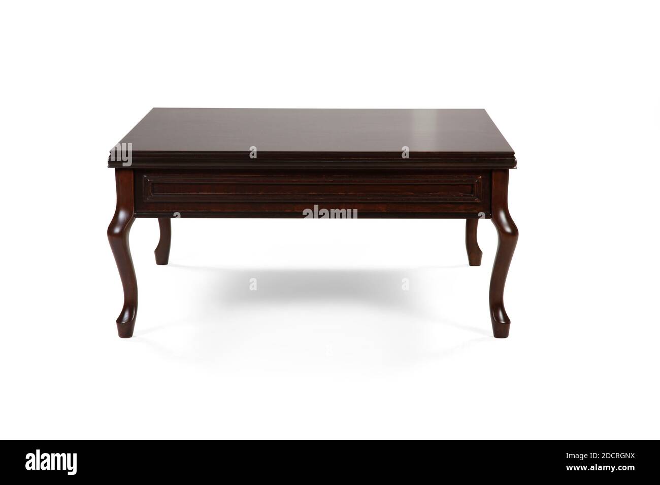 table basse classique isolée sur fond blanc Banque D'Images