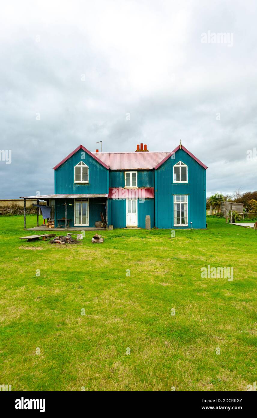 Tower House construit c1893 Shooting Lodge en fer ondulé bâtiment, Bawdsey, Suffolk, Angleterre, Royaume-Uni Banque D'Images