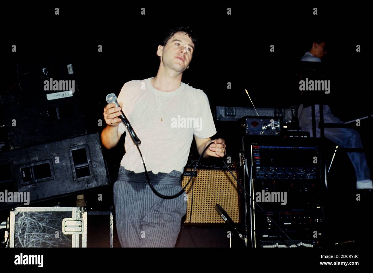 Jim Kerr de simples esprits vivent au Lyceum. Londres, 07.12.1982 | utilisation dans le monde entier Banque D'Images