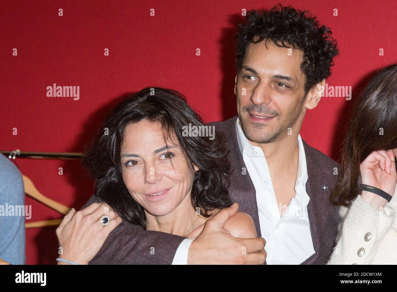 Tomer Sisley et sa femme Sandra Sisley assistante au 39e Festival mondial du Cirque de Demain, au Cirque Phenix, pelouse de Reuilly, Paris, France, le 04 fevrier 2018. Photo de Nasser Berzane/ABACAPRESS.COM Banque D'Images