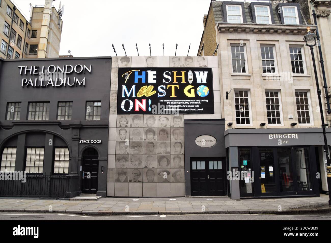 Le spectacle doit être inscrit en soutien de l'industrie du théâtre en dehors de London Palladium, alors que le deuxième confinement national prend place en Angleterre. Banque D'Images