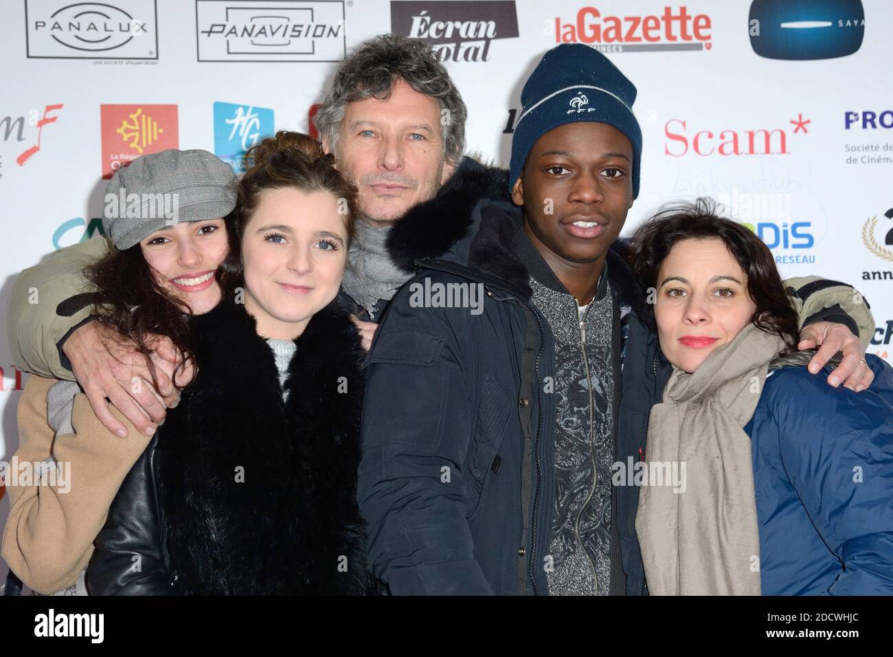 Esther Valding, Louna Espinosa, Diabate Azize, Cecile Rebboah, Nicolas  Cuche et Véronique Marchat assistant au Photocall les bracelets rouges lors  du 20e Festival des créations Televisuelles de Luchon a Luchon, France, le