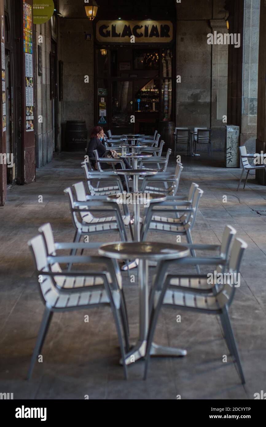 23 novembre 2020 : la Catalogne rouvre le lundi 23 novembre, les bars et restaurants sont fermés après plus d'un mois en raison des mesures de restriction du coronavirus. Credit: Thiago Prudencio/DAX/ZUMA Wire/Alay Live News Banque D'Images