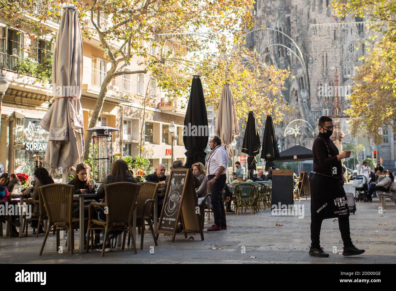23 novembre 2020 : la Catalogne rouvre le lundi 23 novembre, les bars et restaurants sont fermés après plus d'un mois en raison des mesures de restriction du coronavirus. Credit: Thiago Prudencio/DAX/ZUMA Wire/Alay Live News Banque D'Images