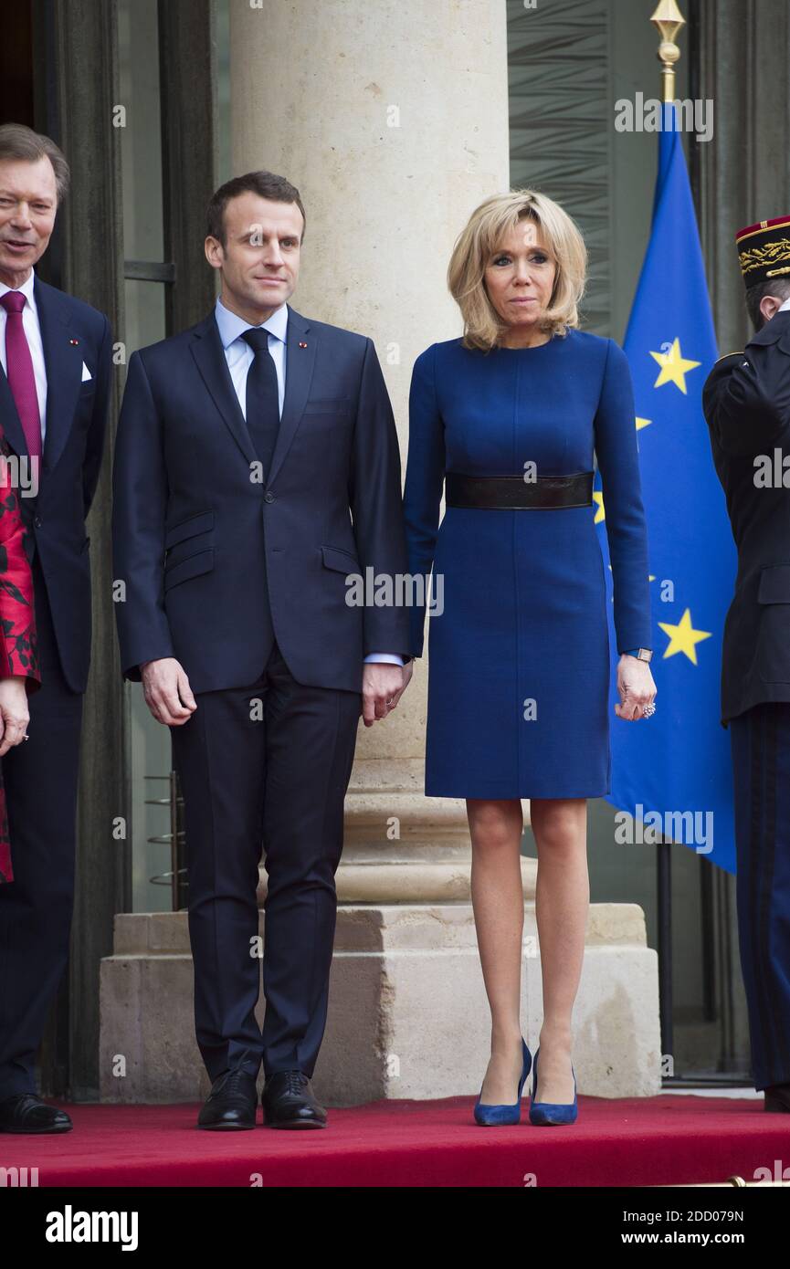 Le président français Emmanuel Macron et sa femme Brigitte Macron à l'Elysée Palace le 19 mars 2018. Photo par Eliot Blondt/ABACAPRESS.COM Banque D'Images