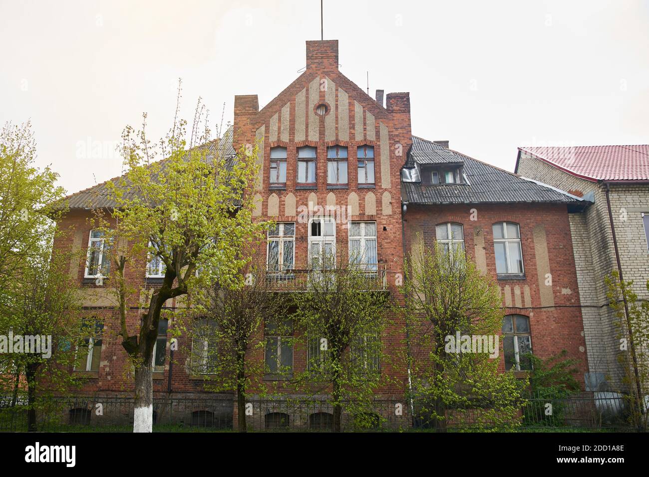 Gusev, région de Kaliningrad, Russie - 2 mai 2020 : bâtiments historiques de la ville de Gusev. Banque D'Images