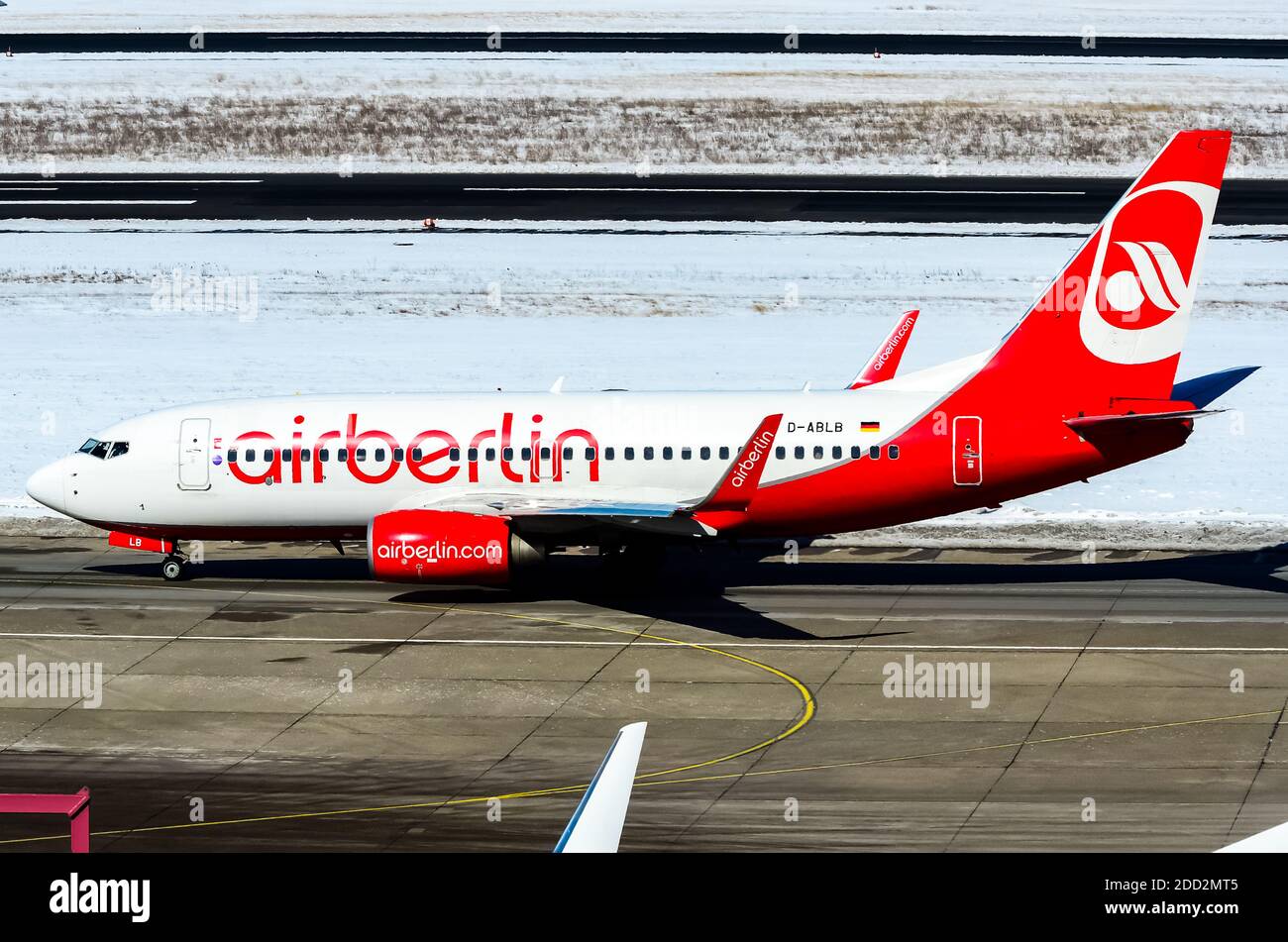 Avion Boeing 737 d'Air Berlin à l'aéroport de Berlin Tegel Banque D'Images