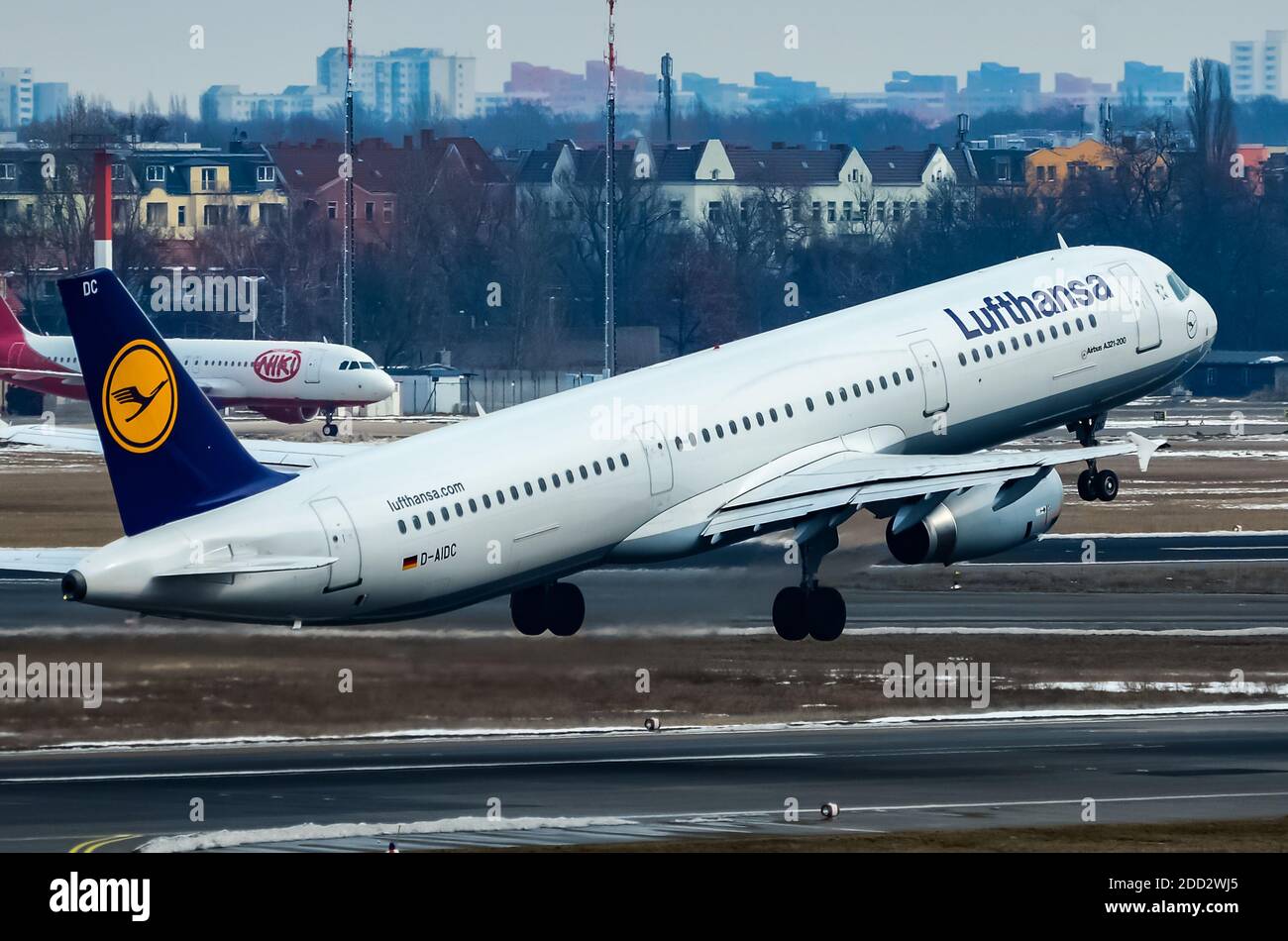Lufthansa Airbus A320 à l'aéroport de Berlin Tegel Banque D'Images