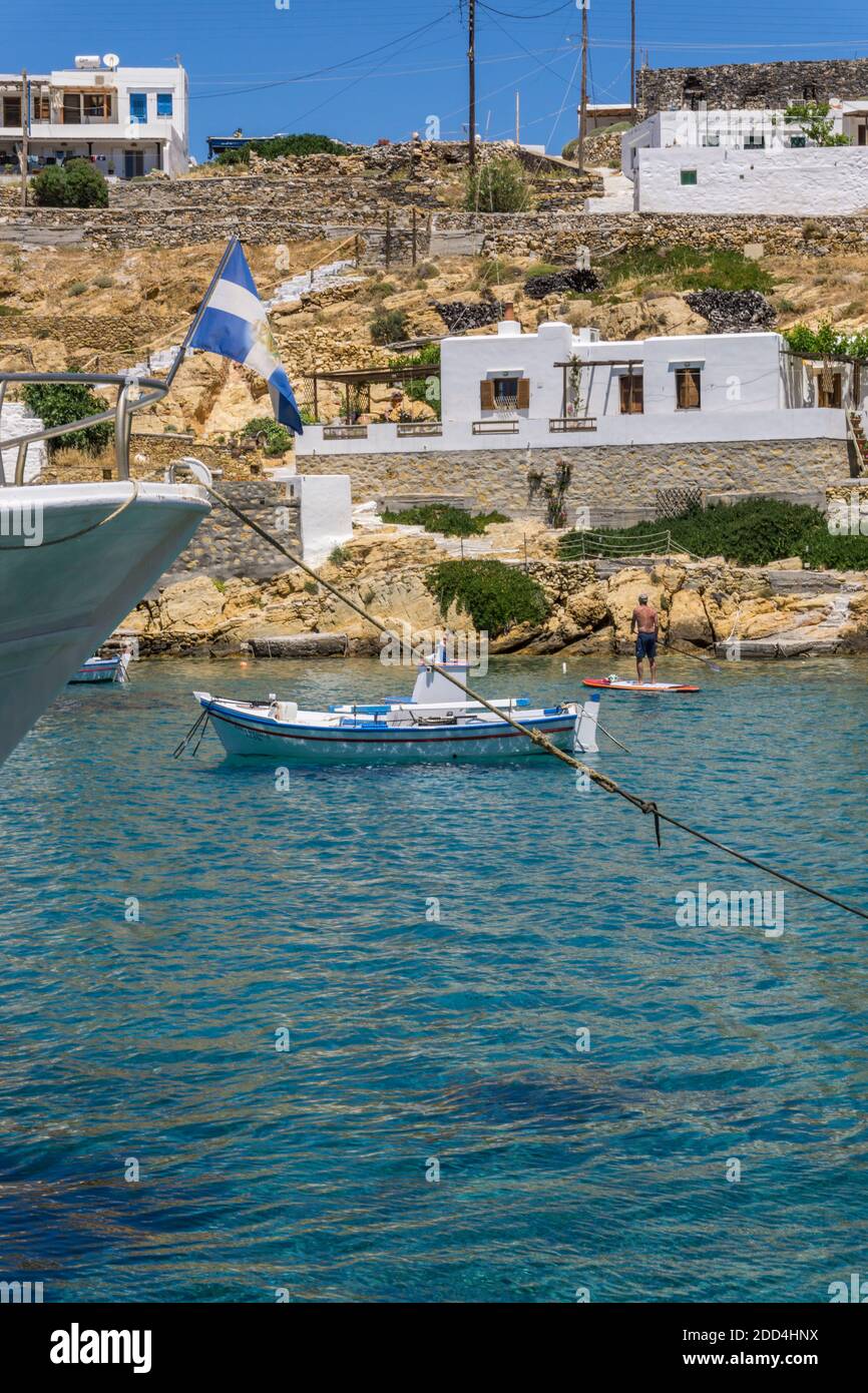 Sifnos appartient au groupe des îles Cyclades et se trouve au cœur de la mer Égée, à proximité des îles Milos et Serifos. Avec le typique Cyclades Banque D'Images