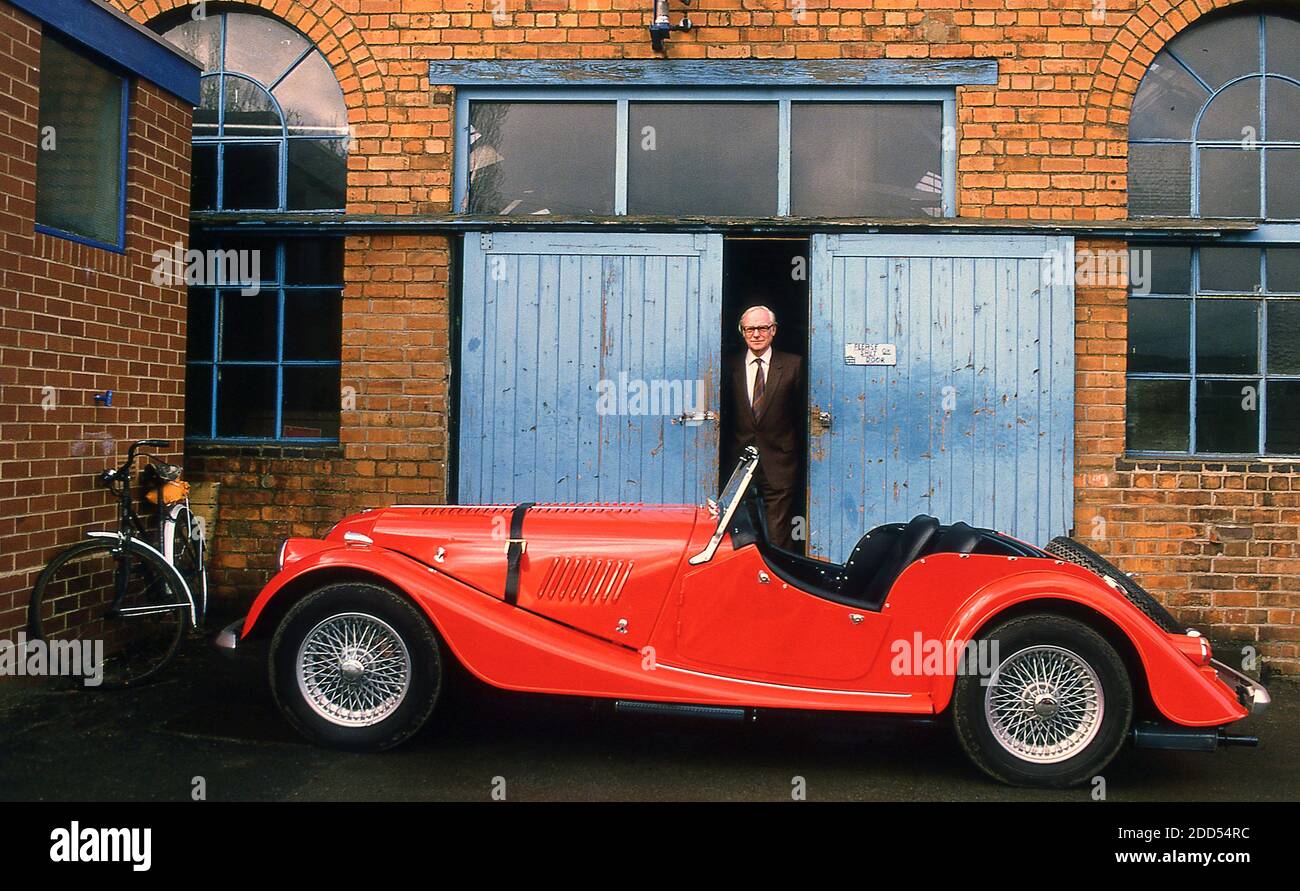 Peter Morgan de Morgan Motor cars à l'usine de Malvern Link Royaume-Uni 1986 Banque D'Images