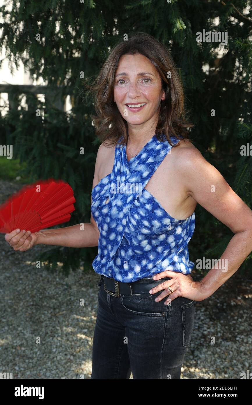 Valérie Karsenti vue au photocall le Poulain dans le cadre du 11e Festival du film d'Angoulême à Angoulême, France, le 22 août 2018. Photo de Jerome Domine/ABACAPRESS.COM Banque D'Images Valérie Karsenti vue au photocall le Poulain dans le cadre du 11e Festival du film d'Angoulême à Angoulême, France, le 22 août 2018. Photo de Jerome Domine/ABACAPRESS.COM Banque D'Images