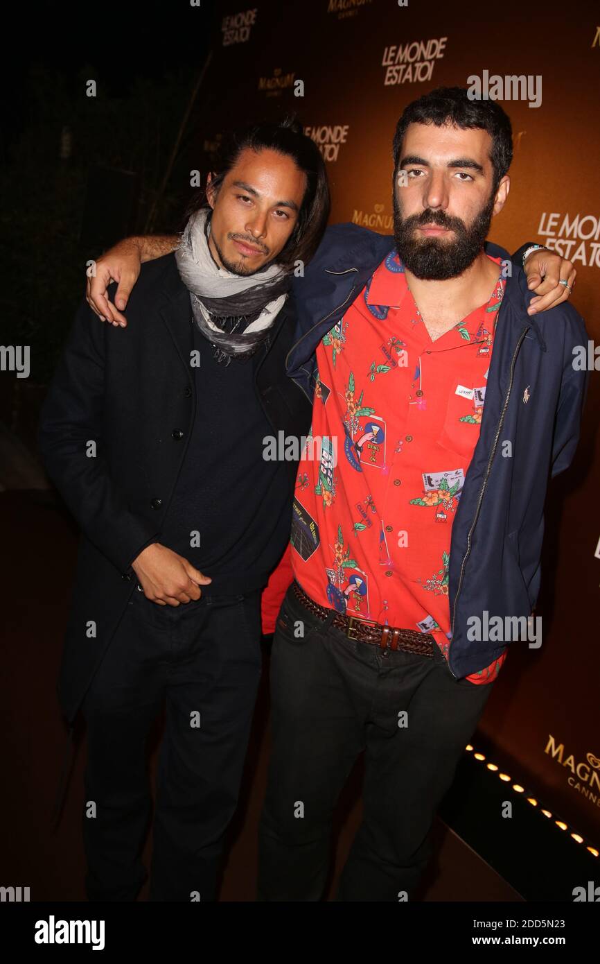 Kim Chapiron et Romain Gavras participant au monde est un toi Party qui s'est tenu à la Plage Magnum lors du 71e Festival annuel de Cannes le 12 mai 2018 à Cannes, France. Photo de Jerome Domine/ABACAPRESS.COM Banque D'Images