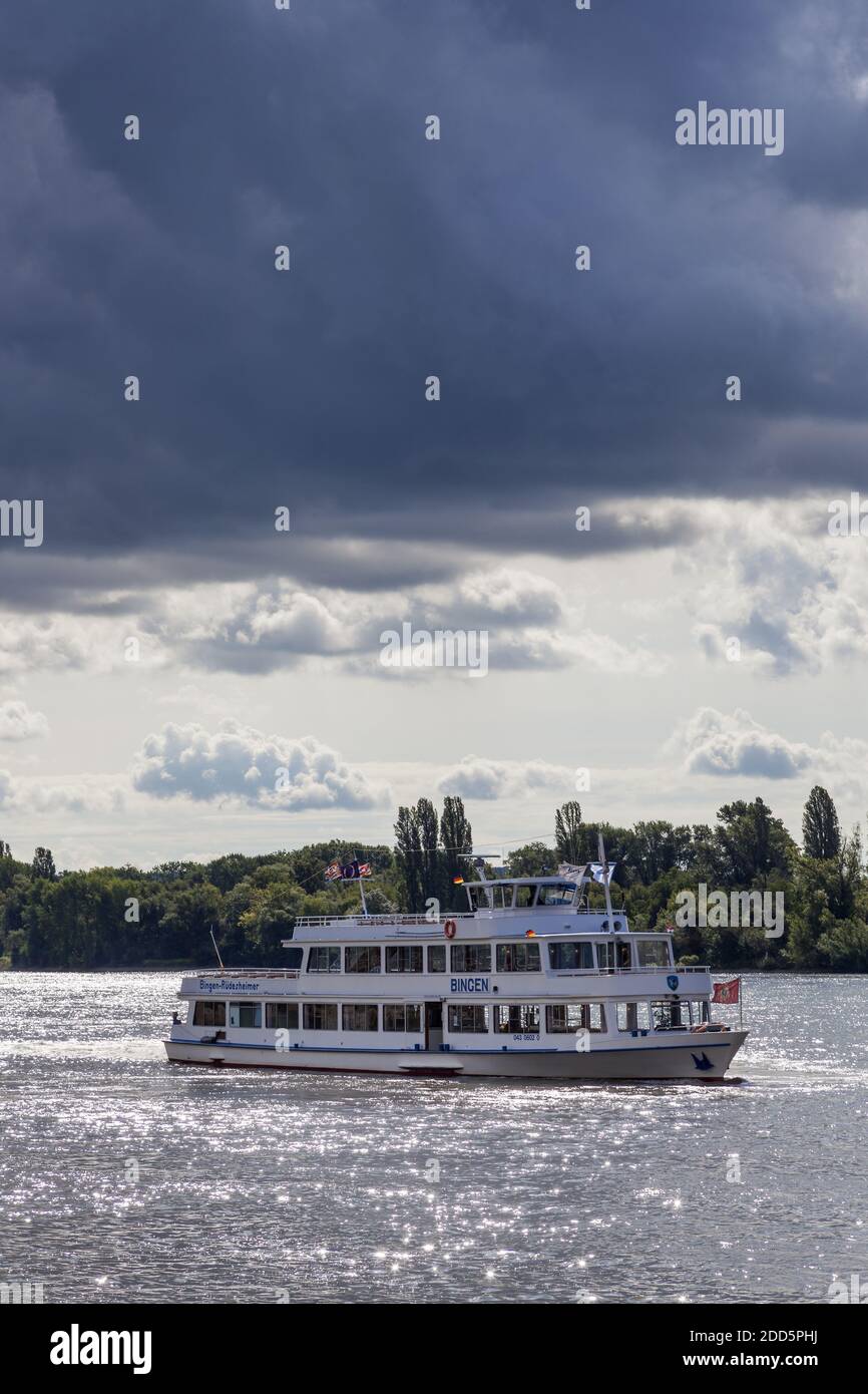 Géographie / Voyage, Allemagne, Hesse, Ruedesheim, bateau d'excursion sur le Rhin, Ruedesheim sur le Rhin, Uppe, droits-supplémentaires-autorisation-Info-non-disponible Banque D'Images