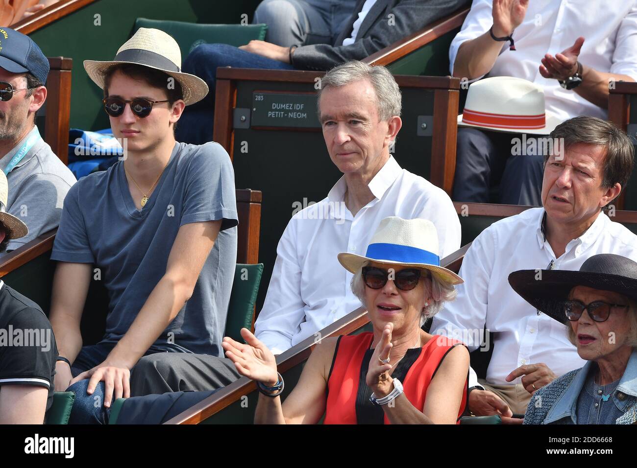 Bernard Arnault participe à la finale hommes de l'Open de France 2018 - Fête de la jeunesse à Roland Garros le 10 juin 2018 à Paris, France. Photo de Laurent Zabulon/ABACAPRESS.COM Banque D'Images