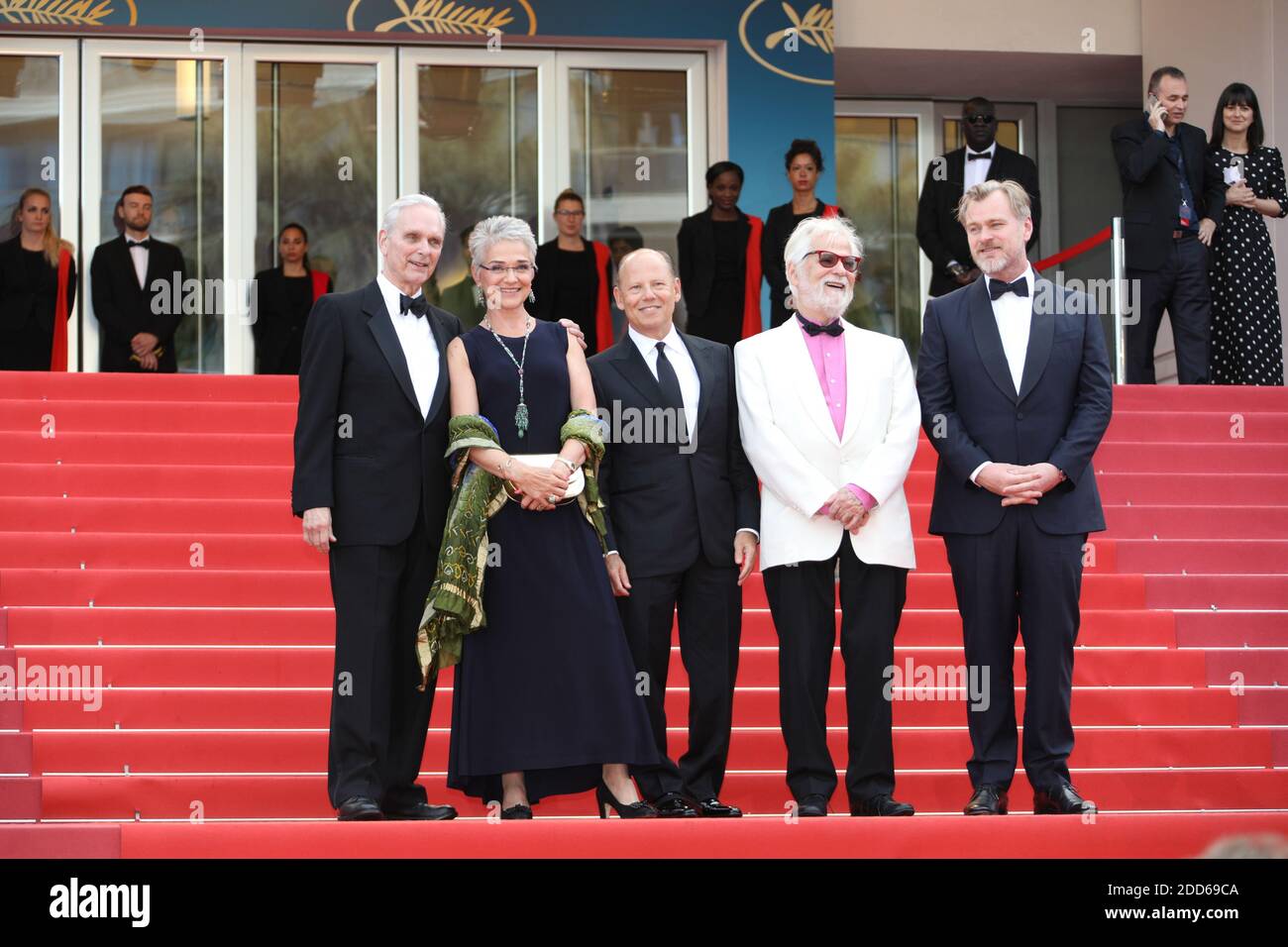 L'acteur Keir Dullea, la fille de Stanley Kubrick Katharina Kubrick, le partenaire producteur et beau-frère de Stanley Kubrick Jan Harlan, le réalisateur Christopher Nolan et l'invité (2e L) assistent à la projection de '2001: Un Odyssée de l'espace devant la première « Sink or Swim (le Grand bain) » lors du 71e Festival annuel de Cannes au Palais des Festivals, le 13 mai 2018 à Cannes, France. Photo de David Boyer/ABACAPRESS.COM Banque D'Images