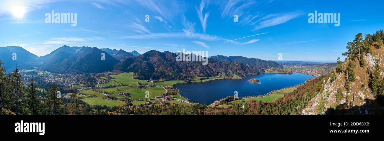 Vue panoramique du lac Schliersee Banque D'Images