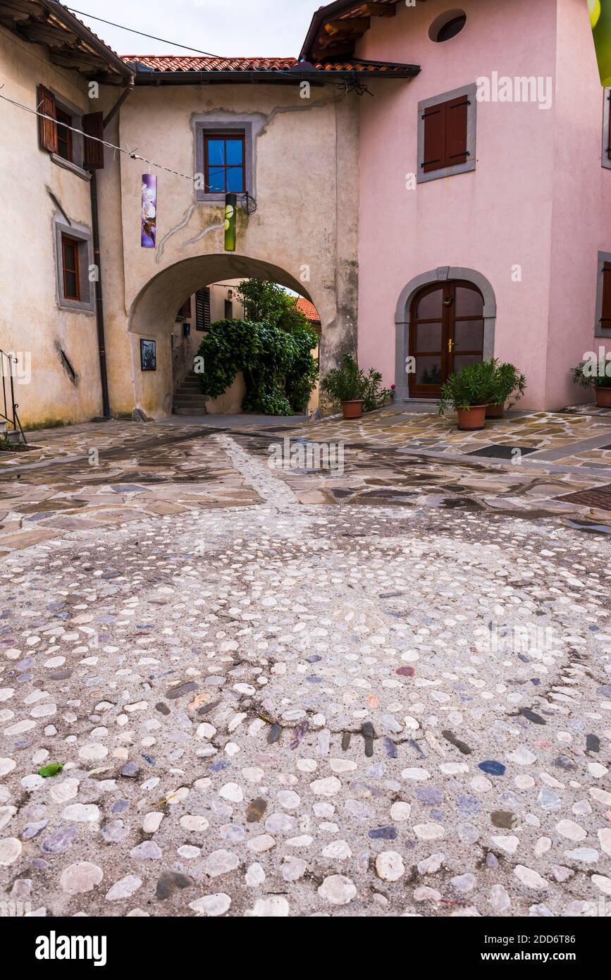 Smartno, Goriska Brda (Gorizia Hills), à Brda, la région viticole de Slovénie, Europe Banque D'Images