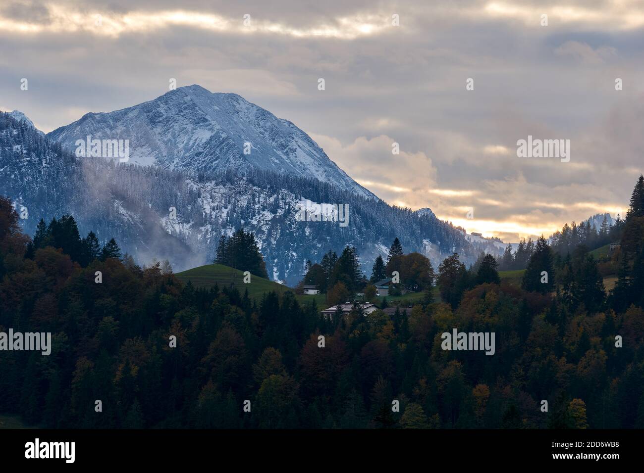 Paysage à Sudelfeld en Bavière montrant la montagne Hochmiesing Banque D'Images