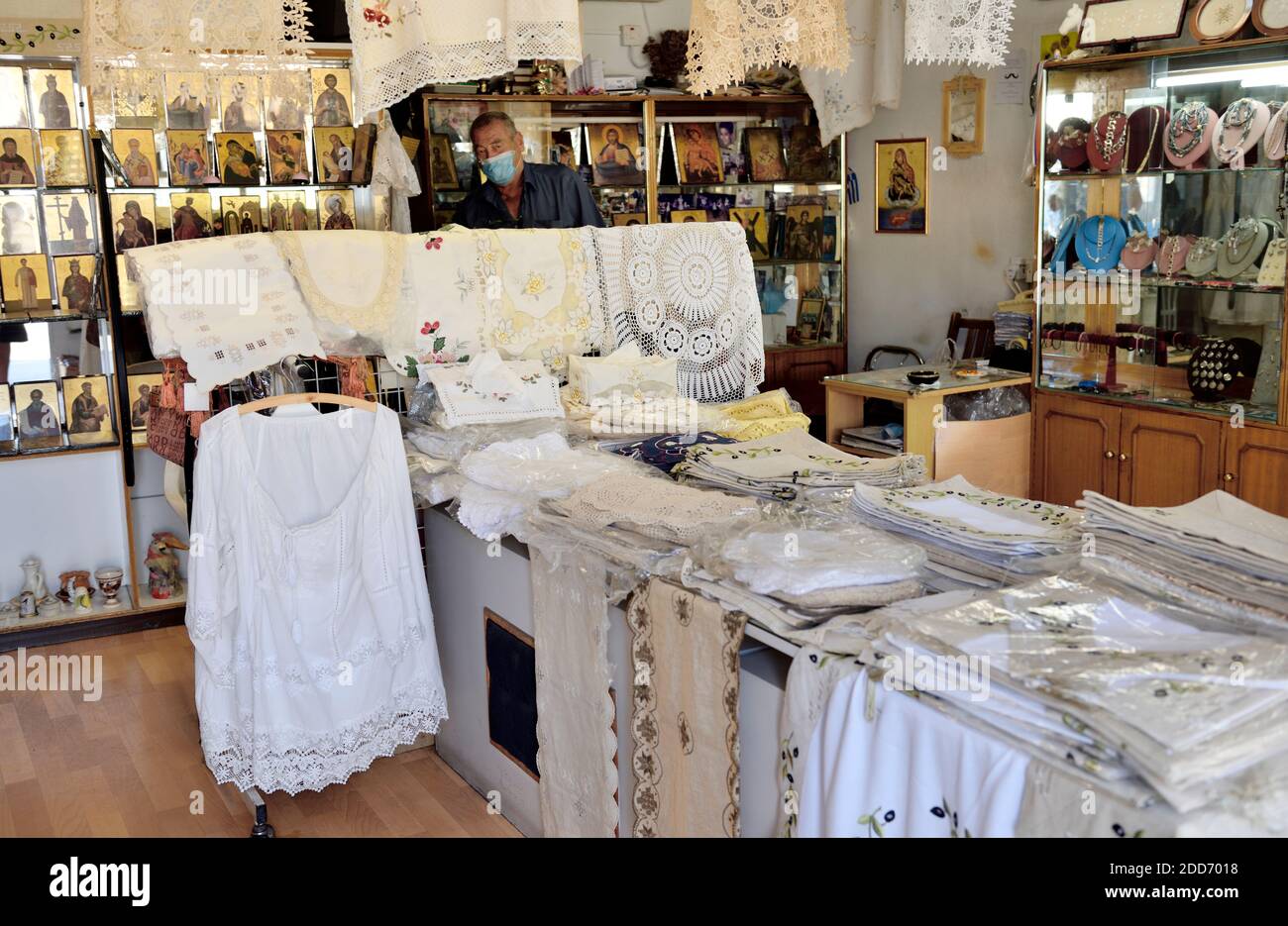 Intérieur de la boutique de Chypre fait dentelle, vieille ville de Nicosie du Sud Banque D'Images