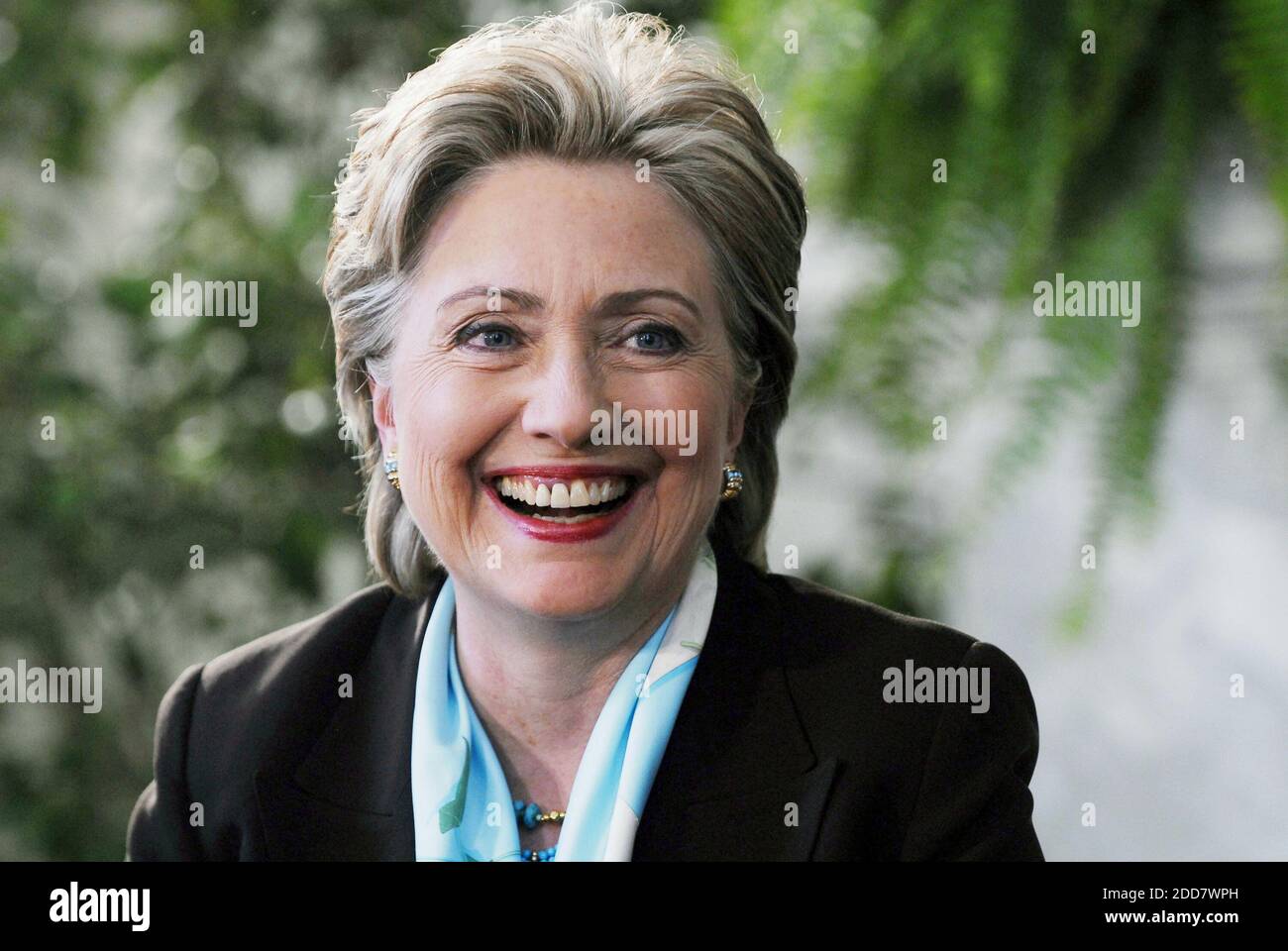 PAS DE FILM, PAS DE VIDÉO, PAS de TV, PAS DE DOCUMENTAIRE - l'espoir présidentiel démocrate la sénatrice Hillary Clinton parle lors d'un arrêt de campagne au Haverford College, à Haverford, PA, Etats-Unis le jeudi 17 avril 2008. Photo de Sarah J. Glover/Philadelphia Inquirer/MCT/ABACAPRESS.COM Banque D'Images