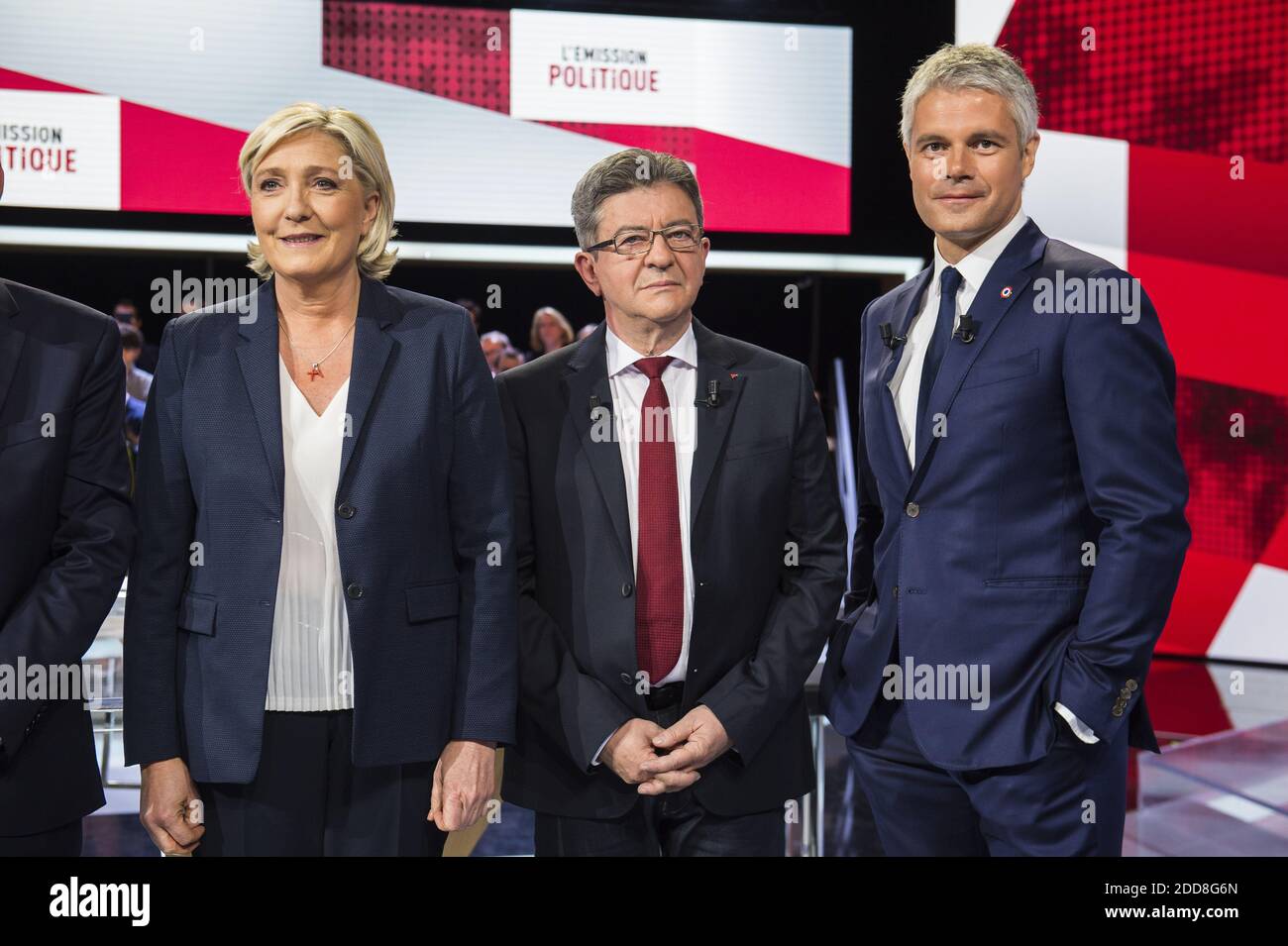 Hommes politiques français - Président du parti d'extrême-droite du Front National (FN) et député du Parlement Marine le Pen, députée française et chef du parti de gauche 'la France insoumettre' Jean-Luc Melenson et chef du parti d'opposition français à droite les Républicains (LR) Laurent Wauquiez pose à Saint-Cloud le 17 mai 2018, Avant un débat politique organisé par la chaîne de télévision France 2. Photo par ELIOT BLONDT/ABACAPRESS.COM Banque D'Images