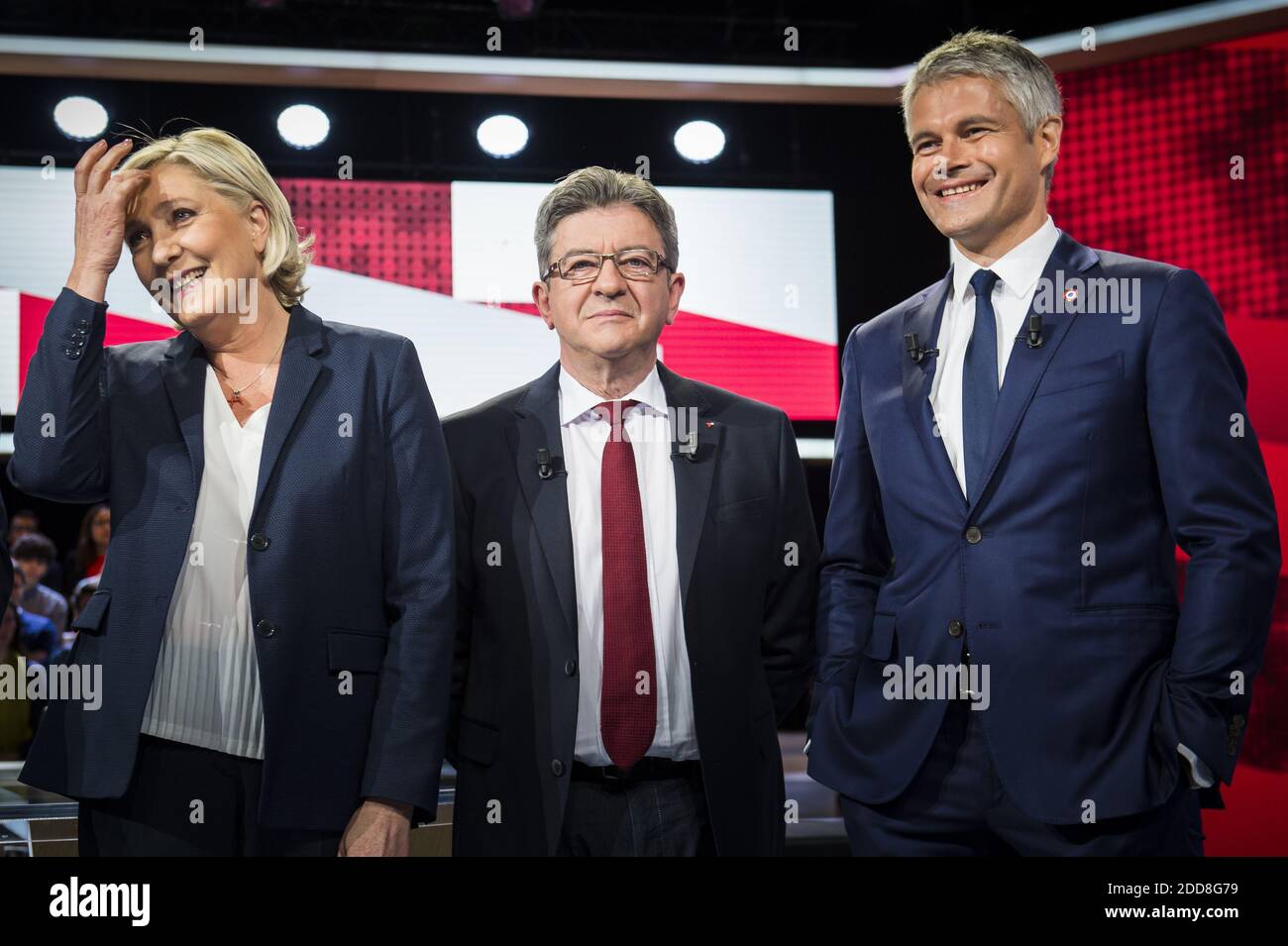 Hommes politiques français - Président du parti d'extrême-droite du Front National (FN) et député du Parlement Marine le Pen, députée française et chef du parti de gauche 'la France insoumettre' Jean-Luc Melenson et chef du parti d'opposition français à droite les Républicains (LR) Laurent Wauquiez pose à Saint-Cloud le 17 mai 2018, Avant un débat politique organisé par la chaîne de télévision France 2. Photo par ELIOT BLONDT/ABACAPRESS.COM Banque D'Images