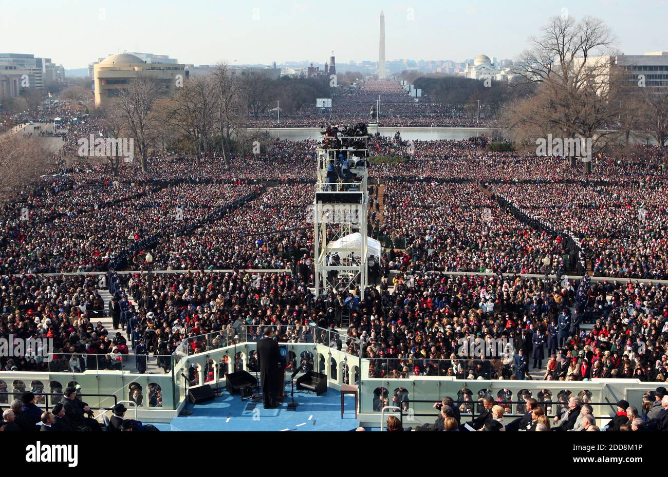 PAS DE FILM, PAS DE VIDÉO, PAS de télévision, PAS DE DOCUMENTAIRE - le président Barack Obama prononce son discours inaugural au Capitole des États-Unis à Washington, D.C., États-Unis, le mardi 20 janvier 2009. Photo de Nancy Stone/Chicago Tribune/MCT/ABACAPRESS.COM Banque D'Images