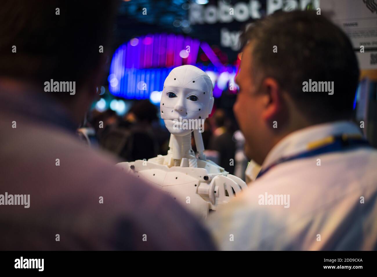 Un robot 3D imprimé grandeur nature est photographié au coin InMoov lors du salon VivaTech (Viva Technology) du 24 mai 2018 à Paris. Photo par ELIOT BLONDT/ABACAPRESS.COM Banque D'Images
