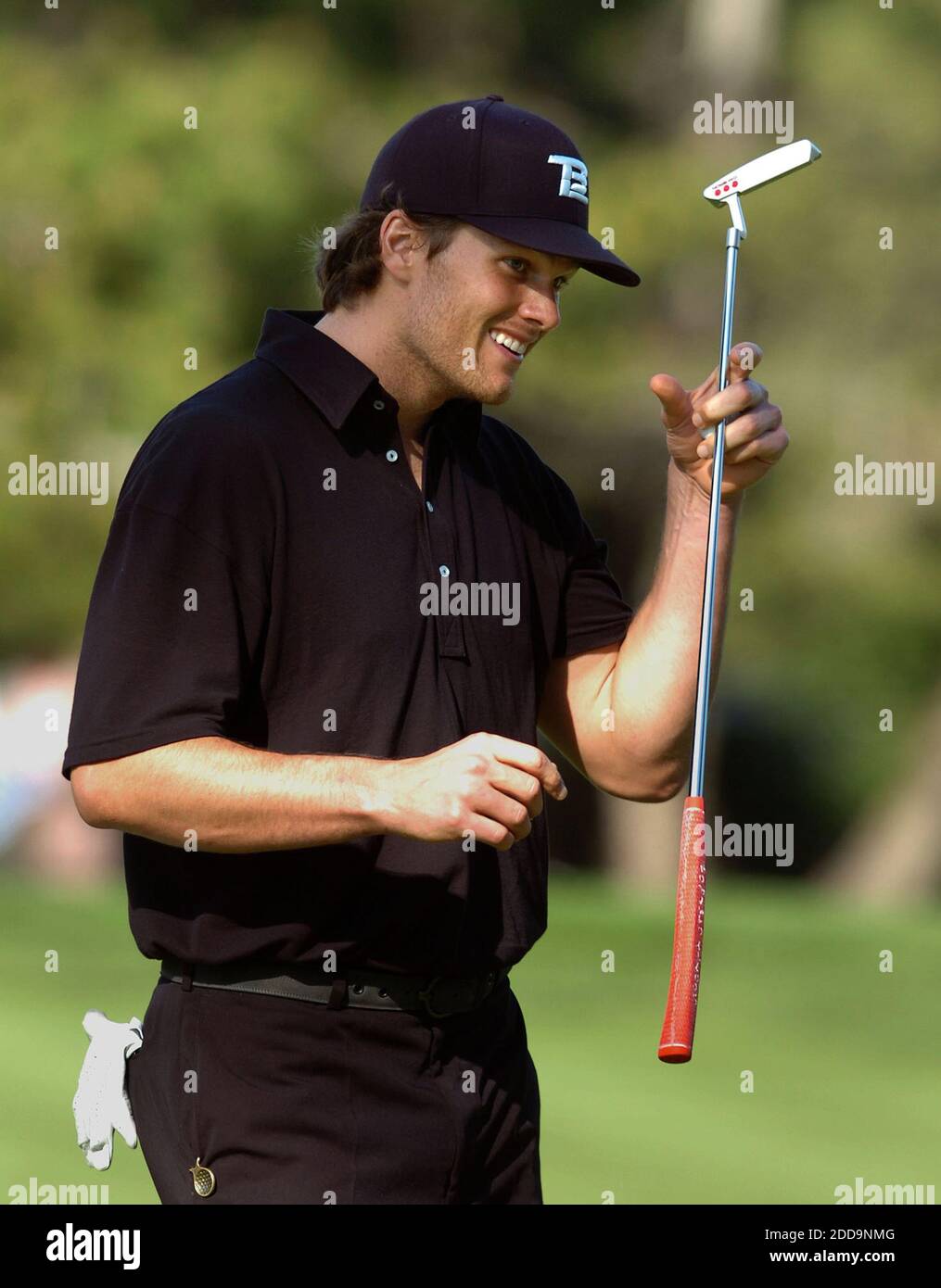 PAS DE FILM, PAS DE VIDÉO, PAS de télévision, PAS DE DOCUMENTAIRE - le quarterback des Patriots de la Nouvelle-Angleterre Tom Brady sur le 18e trou au parcours de golf de Spyglass Hill lors de l'AT&T Pebble Beach National Pro-Am, second Round à Pebble Beach, en Californie, États-Unis, le 12 février 2010. Photo de Dan Honda/MCT/Cameleon/ABACAPRESS.COM Banque D'Images