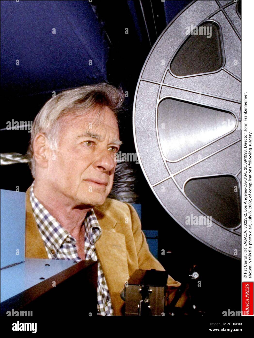 PAS DE FILM, PAS DE VIDÉO, PAS DE TV, PAS DE DOCUMENTAIRE - © PAT CARROLL/KRT/ABACA. 36223-2. Los Angeles-CA-USA, 25/09/1998. Le directeur John Frankenheimer, montré dans ce dossier photo est décédé, le 6 juillet 2002, de complications à la suite d'une chirurgie. Banque D'Images