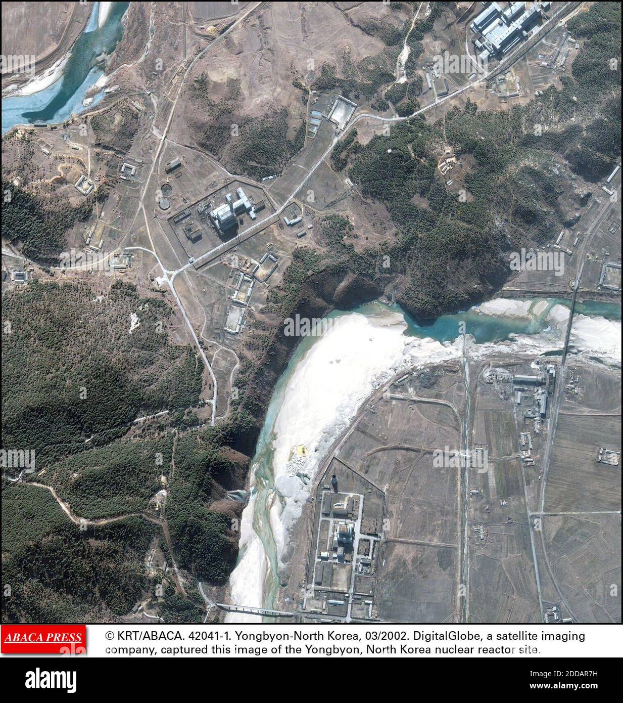 PAS DE FILM, PAS DE VIDÉO, PAS DE TV, PAS DE DOCUMENTAIRE - © KRT/ABACA. 42041-1. Yongbyon-Corée du Nord, 03/2002. DigitalGlobe, une société d'imagerie par satellite, a capturé cette image du site du réacteur nucléaire de Yongbyon, en Corée du Nord, en mars 2002. Banque D'Images