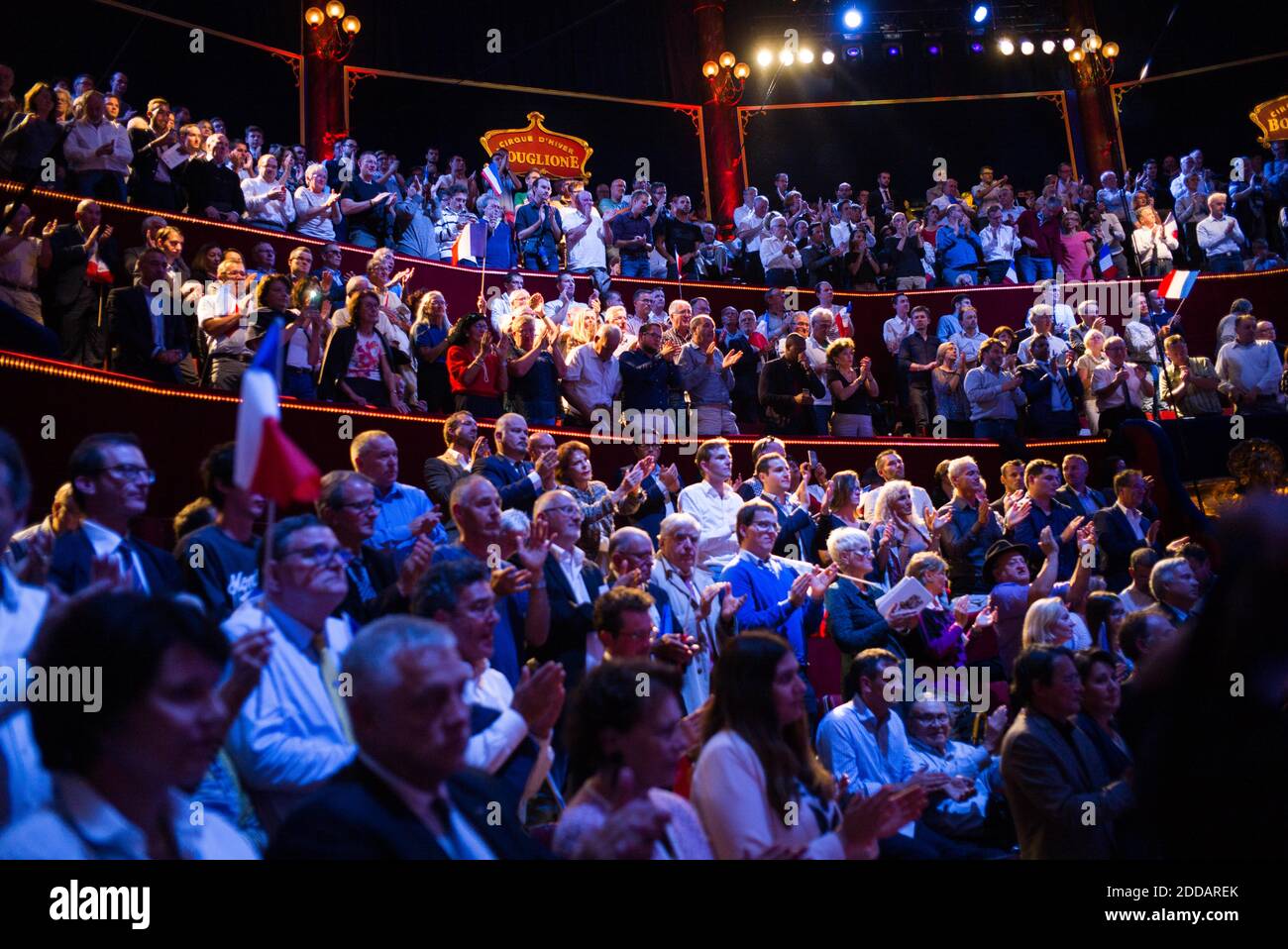 Atmosphère pendant le Congrès du parti Debout la France au Cirque d'hiver à Paris, France, le 23 septembre 2018. Photo de Pierre Gautheron/ABACAPRESS.COM Banque D'Images