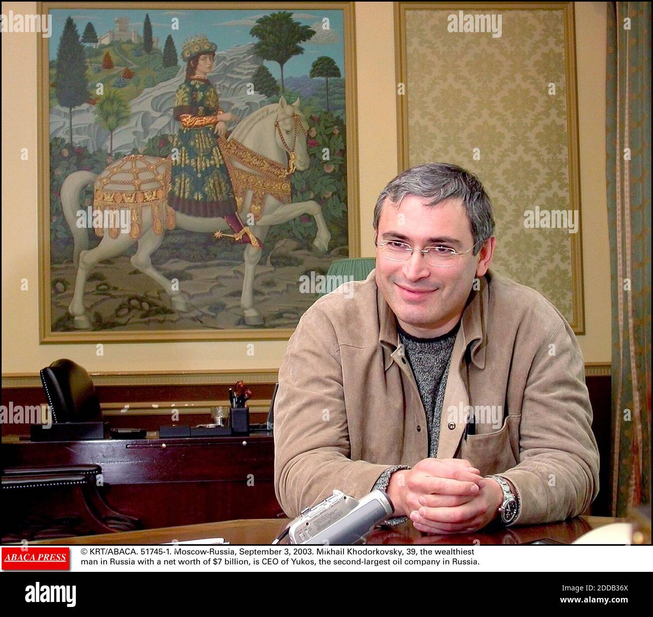 PAS DE FILM, PAS DE VIDÉO, PAS DE TV, PAS DE DOCUMENTAIRE - © KRT/ABACA. 51745-1. Moscou-Russie, 3 septembre 2003. Mikhail Khodorkovsky, 39 ans, l'homme le plus riche de Russie avec une valeur nette de 7 milliards de dollars, est le PDG de Yukos, la deuxième plus grande compagnie pétrolière en Russie. Banque D'Images