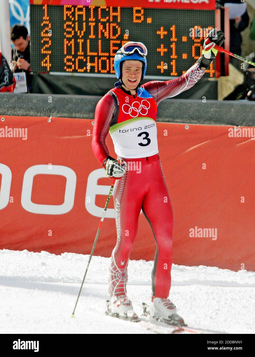 PAS DE FILM, PAS DE VIDÉO, PAS de TV, PAS DE DOCUMENTAIRE - Benjamin Raich, de l'Autriche, réagit après sa médaille d'or au géant masculin Slalom, à Sestriere, aux XXes Jeux Olympiques d'hiver à Turin, en Italie, le 20 février 2006. Photo de Ron Jenkins/ fort Worth Star-Telegram/ KRT/Cameleon/ABACAPRESS.COM Banque D'Images