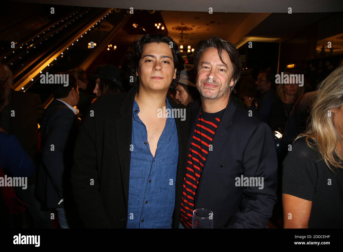 Exclusivité - Thibault de Montalembert et son fils leurs lors de la première de la série TV « Dix pour cent » saison 3 au Grand Rex a Paris, France, le 30 septembre 2018. Photo de Jerome Domine/ABACAPRESS.COM Banque D'Images