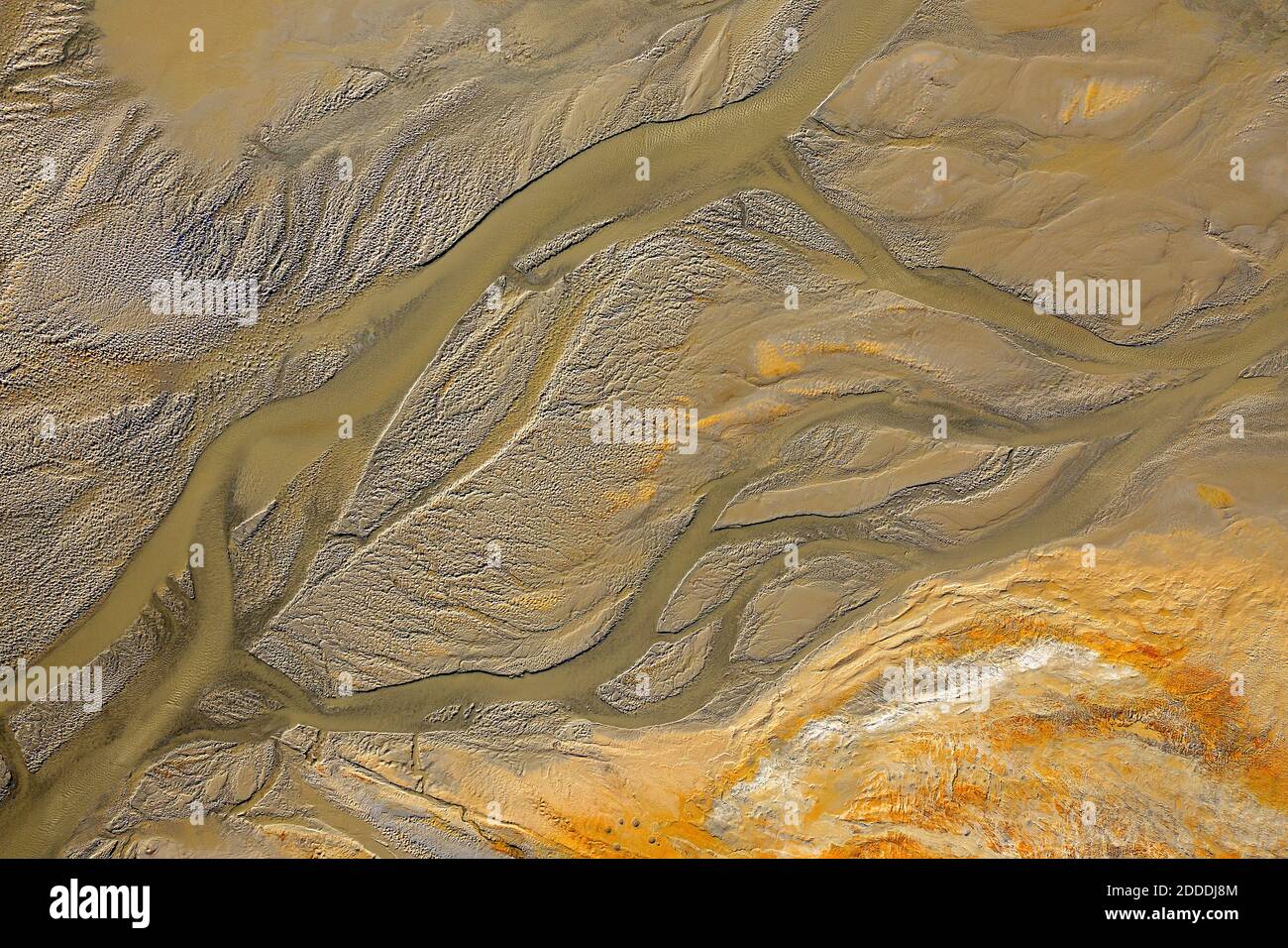 Espagne, Andalousie, vue aérienne de la rivière acide Rio Tinto Banque D'Images