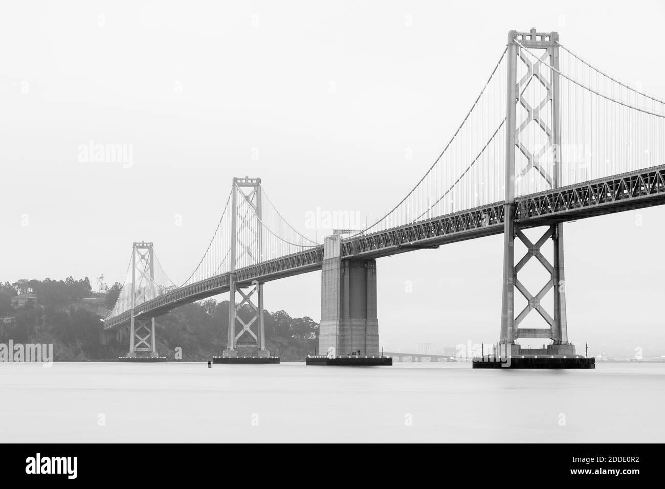 Longue exposition du pont de la baie d'Oakland à San Francisco, Californie, États-Unis Banque D'Images