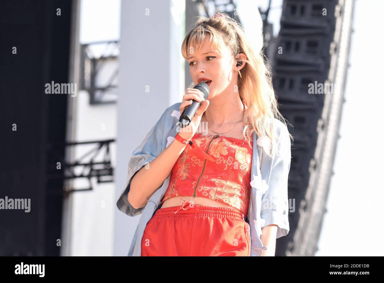 La chanteuse Angele (Angele Van Laeken) est en direct au Festival Fnac Live, à l'Hôtel de ville de Paris, le 6 juillet 2018. Photo de Vincent Gramain/ABACAPRESS.COM Banque D'Images