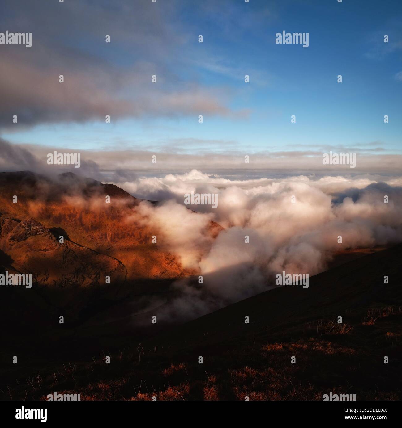 Kerry montagnes dans les tons de coucher de soleil Banque D'Images