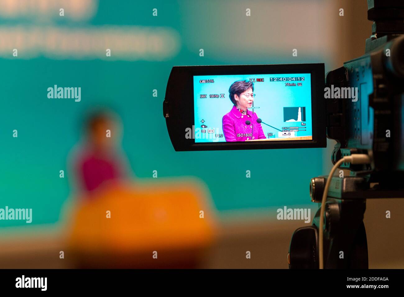 Hong Kong, Hong Kong, Chine. 25 novembre 2020. CARRIE LAM, directrice générale de Hong Kong, discute des détails de son « discours politique 2020 du directeur général » depuis longtemps attendu lors d'une conférence de presse dans les bureaux du gouvernement central, Tamar, Hong Kong Credit: Jayne Russell/ZUMA Wire/Alay Live News Banque D'Images