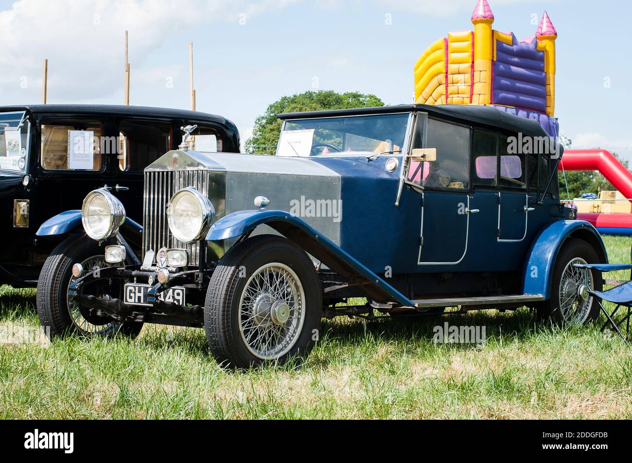 1930 Rolls-Royce 20/25 Tourer exposés lors d'un spectacle de campagne En Angleterre, au Royaume-Uni, avec vue avant/latérale Banque D'Images