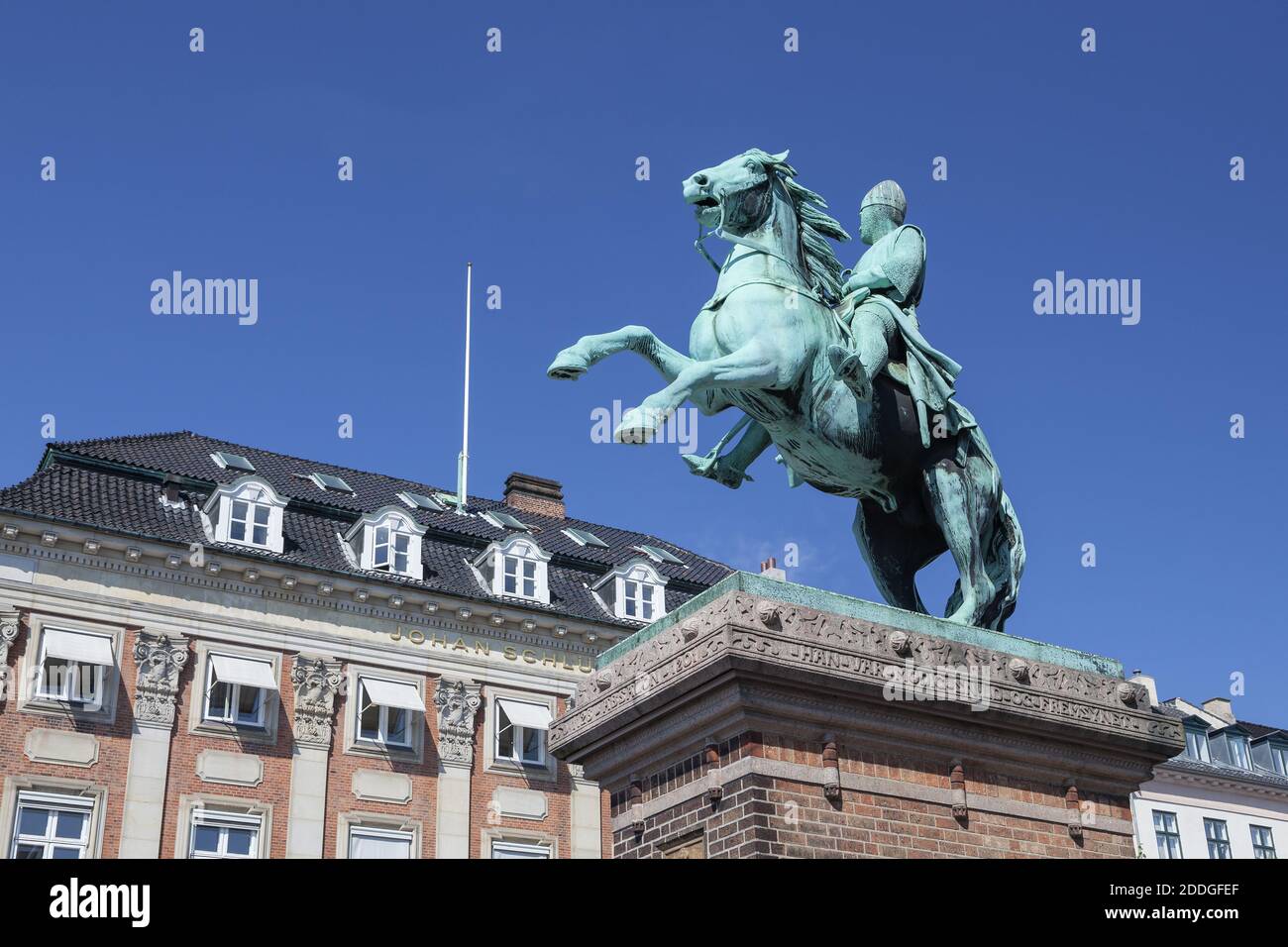 Géographie / Voyage, Danemark, Copenhague, statue équestre sur la place Hojbro, Plads Hojbro, Copenhague, droits-supplémentaires-décharge-Info-non-disponible Banque D'Images