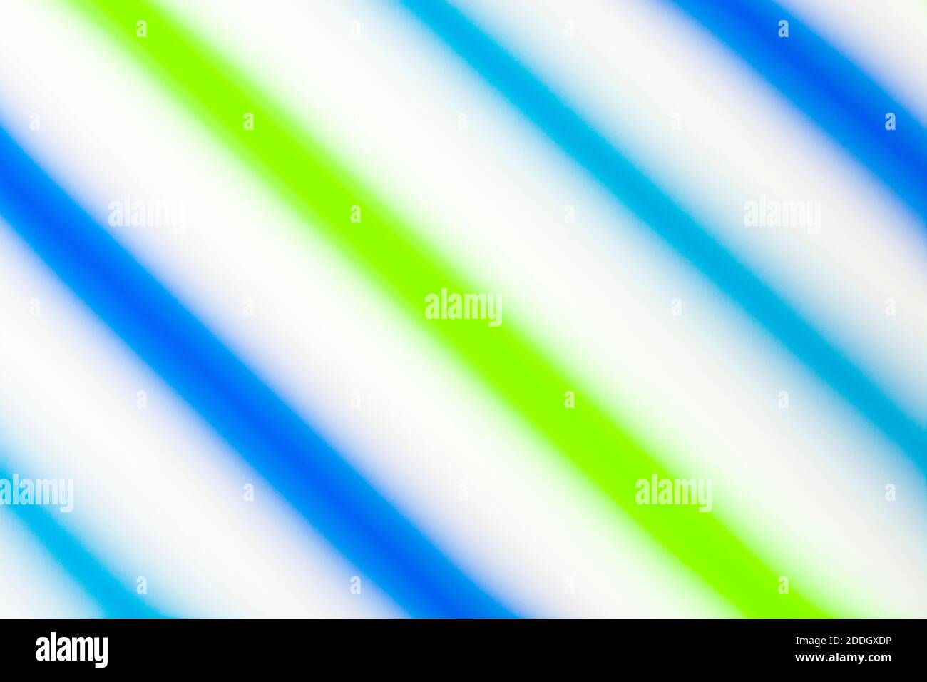 Résumé des lignes colorées en gros plan avec mise au point douce. Par manque de clarté, l'interdiction de paille plastique, les pensées confuses, ne pas penser droit, lignes floues. Banque D'Images