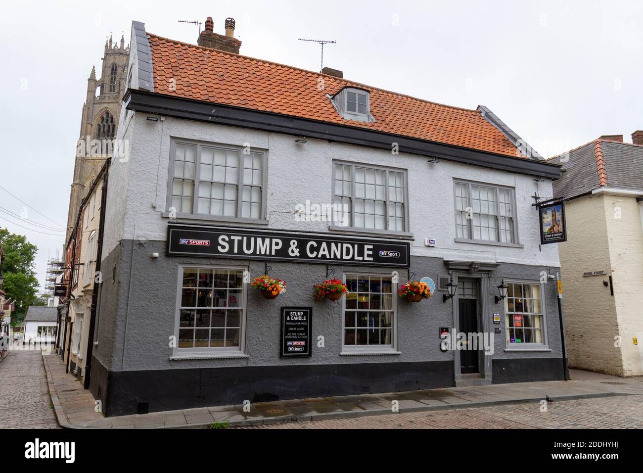 La maison publique Stump & Candle sur Market place à Boston, Lincolnshire, Royaume-Uni. Banque D'Images